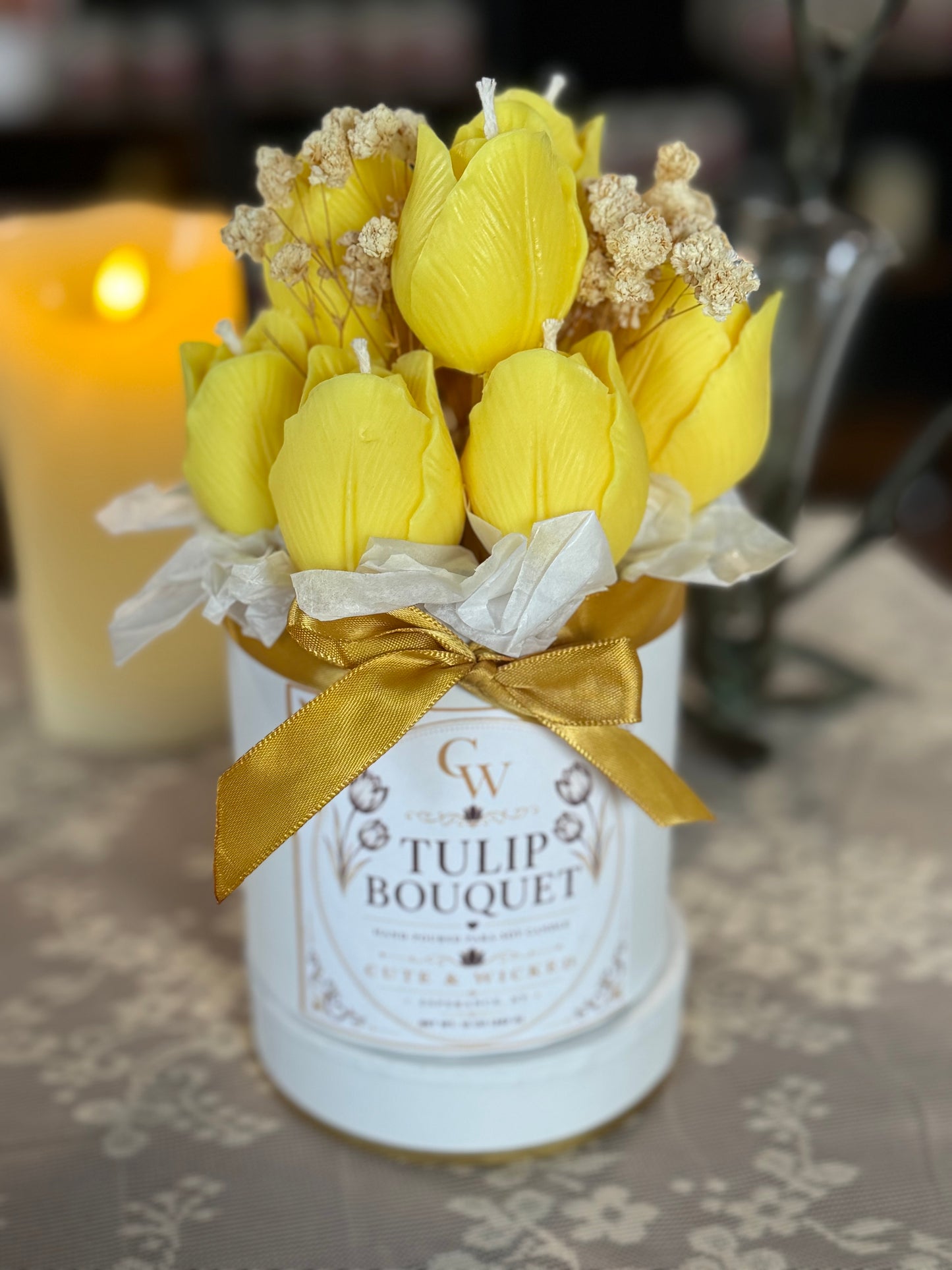 Tulips in Bloom – Tulip Bouquet Candle