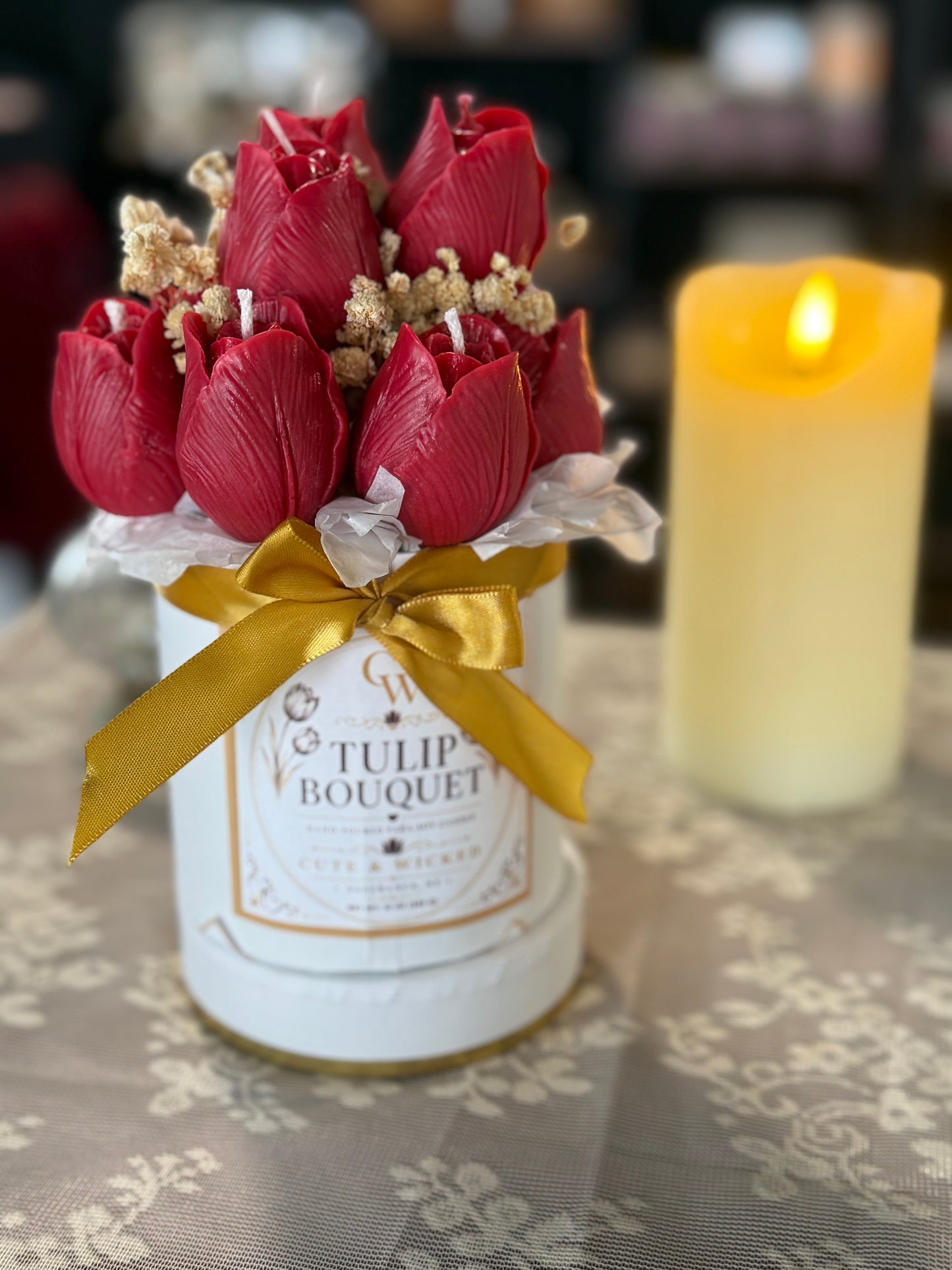 Tulips in Bloom – Tulip Bouquet Candle